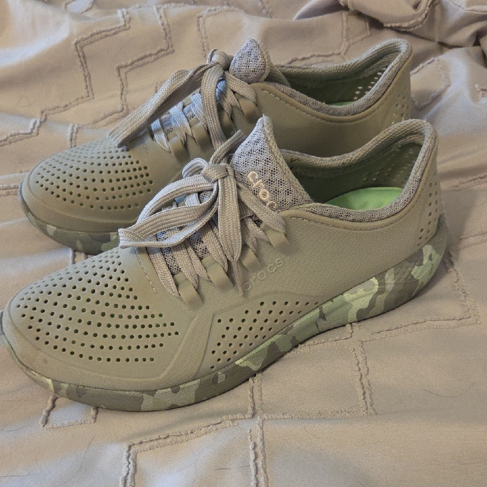 CROCS Olive Perforated Shoes with Camo Sole